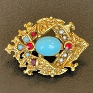 Vintage Arthur Pepper (ART) Victorian Revival Turquoise Color Cabochon Ctr Stone